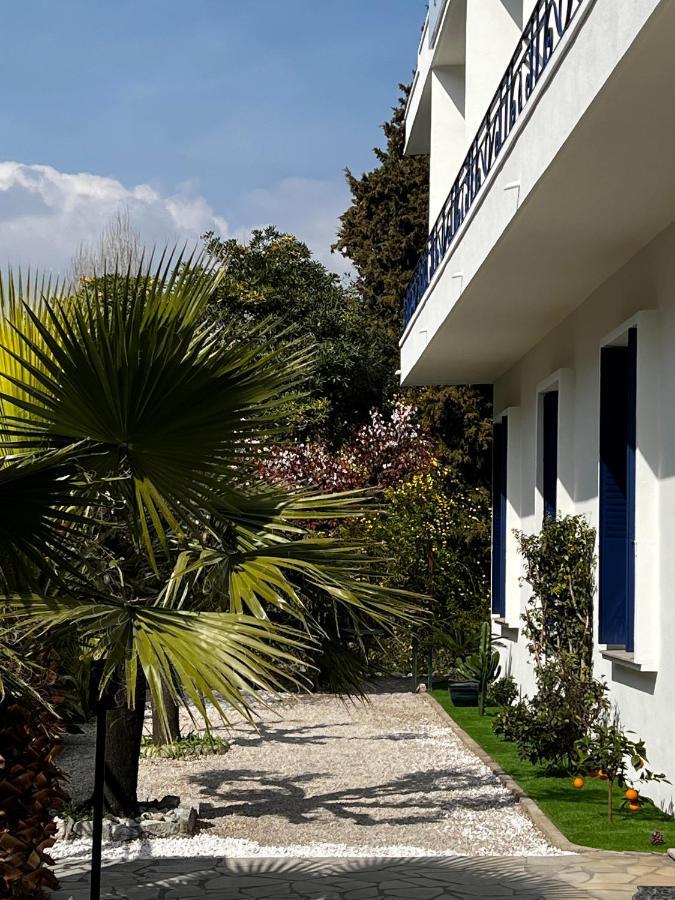 Hotel Bleu Riviera Cagnes-sur-Mer Exteriör bild